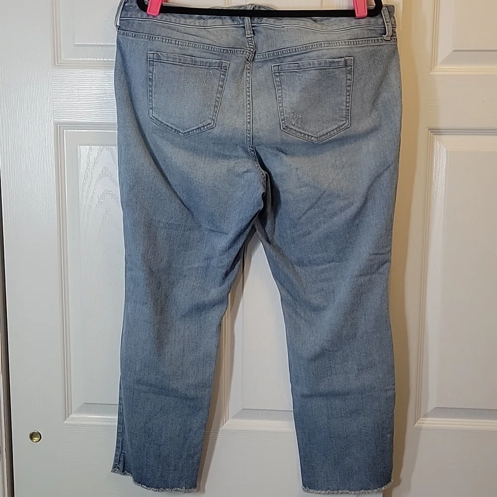 Torrid Distressed Crop Jeans - Picture 3 of 7